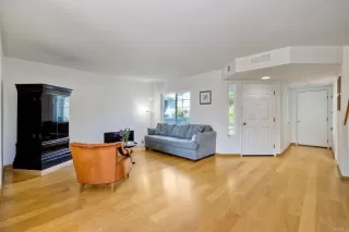 Photo #4: PTP2502117 Listing