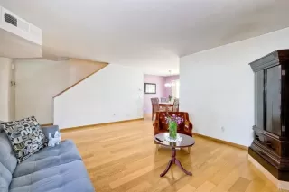 Photo #5: PTP2502117 Listing