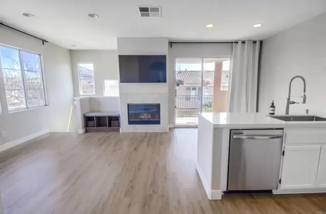 MLS: PTP2502154 Condo For Sale