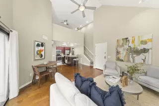 Photo #6: PTP2502335 Listing