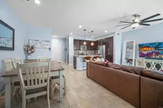 Photo #1: PTP2502342 Listing