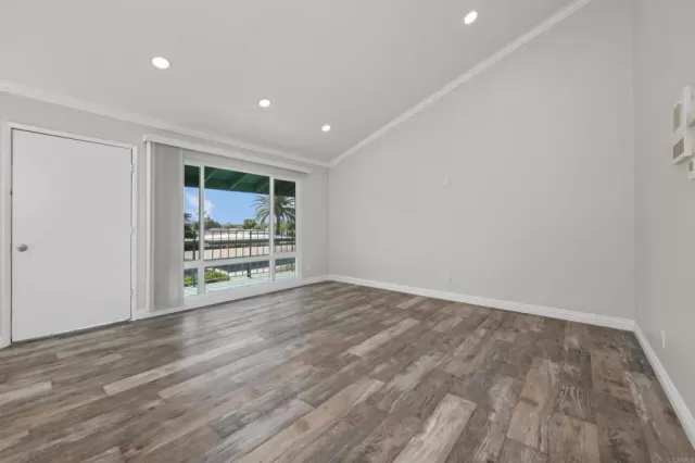 MLS: PTP2502345 Condo For Sale