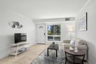 Photo #4: PTP2502413 Listing