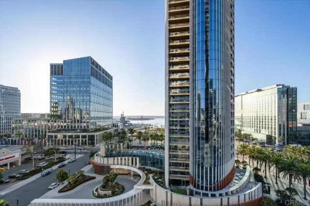 MLS: PTP2502421 Condo For Sale