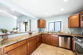 Photo #5: PTP2502529 Listing 