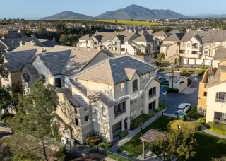 Photo #1: PTP2502561 Listing