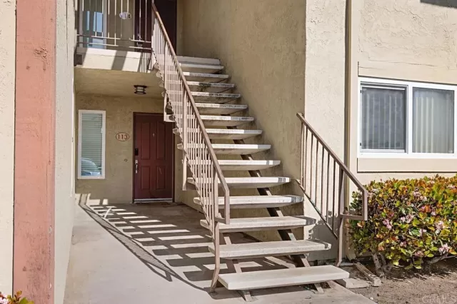 MLS: PTP2502577 Condo For Sale