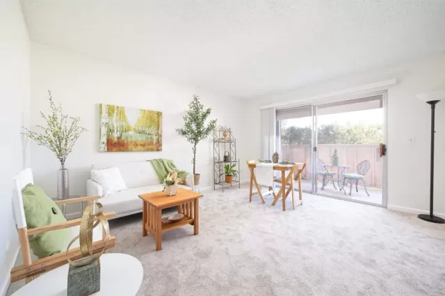 MLS: PTP2502648 Condo For Sale