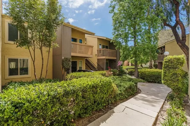 MLS: PTP2502703 Condo For Sale