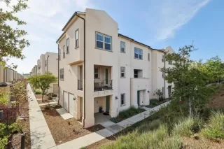 Photo #1: PTP2502705 Listing