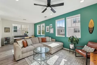 Photo #4: PTP2502705 Listing