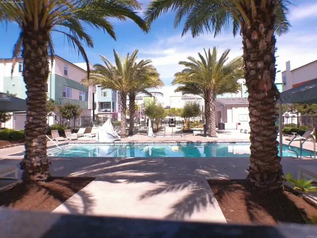 MLS: PTP2502734 Condo For Sale