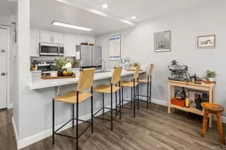 Photo #1: PTP2502782 Listing 