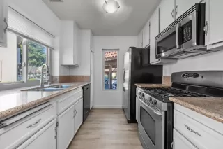 Photo #5: PTP2502814 Listing 