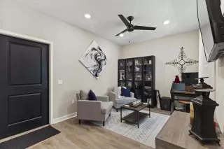 Photo #1: PTP2502989 Listing