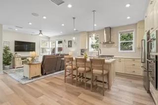 Photo #5: PTP2503060 Listing