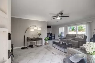 Photo #2: PTP2503210 Listing