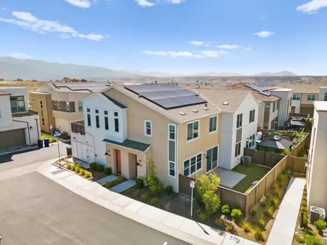 MLS: PTP2503286 Condo For Sale