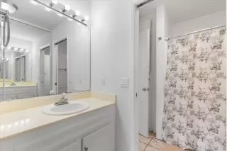 Photo #4: PTP2503321 Listing