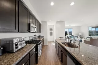 Photo #4: PTP2503453 Listing