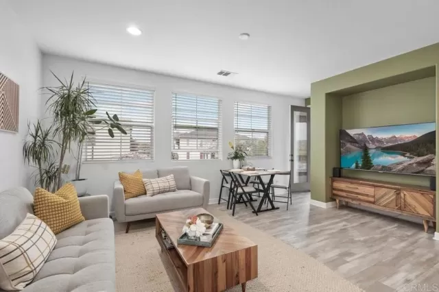 MLS: PTP2503467 Condo For Sale