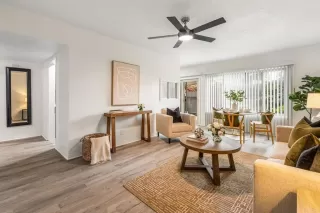 Photo #1: PTP2503541 Listing