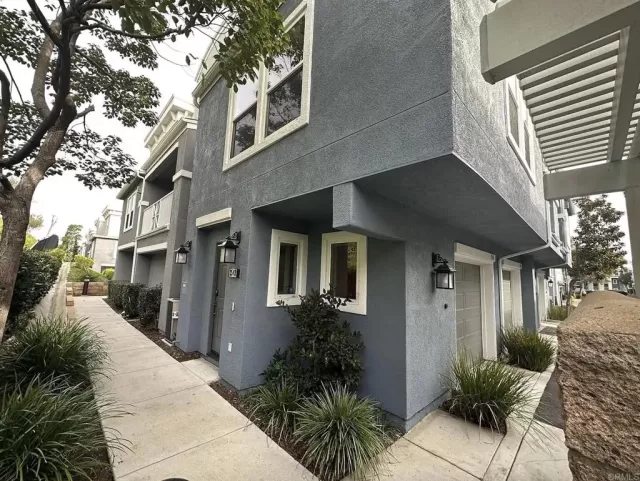 MLS: PTP2503575 Condo For Sale