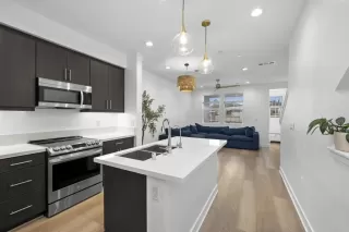 Photo #3: PTP2503711 Listing