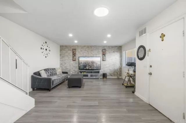 MLS: PTP2503774 Condo For Sale