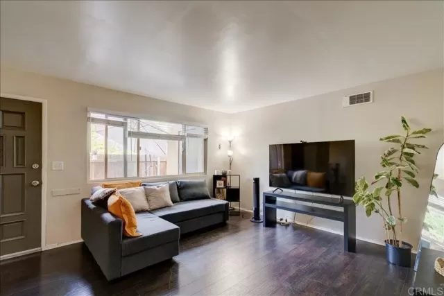 MLS: PTP2503884 Condo For Sale