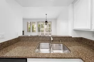 Photo #3: PTP2504138 Listing