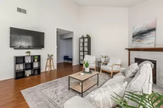 Photo #2: PTP2504220 Listing