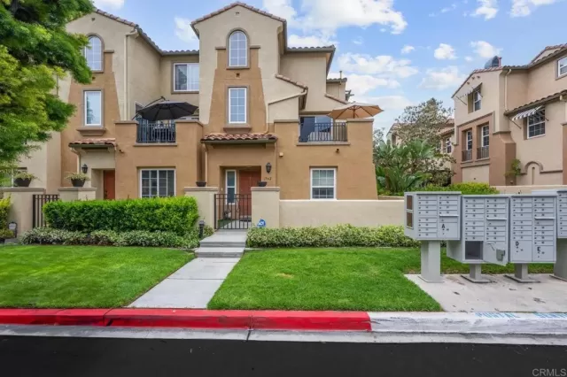 MLS: PTP2504269 Condo For Sale