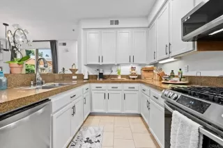 Photo #5: PTP2504269 Listing 