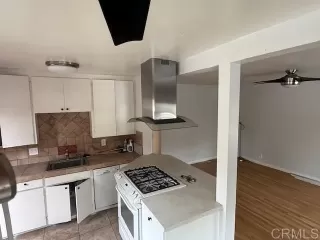 Photo #4: PTP2504344 Listing