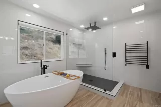 Photo #4: PTP2504496 Listing 