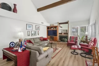 More Details about MLS # PTP2504529 : 4623 VILLAS DR