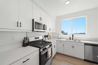 Photo #5: PTP2504565 Listing 