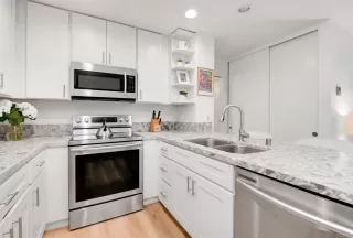 Photo #5: PTP2504589 Listing