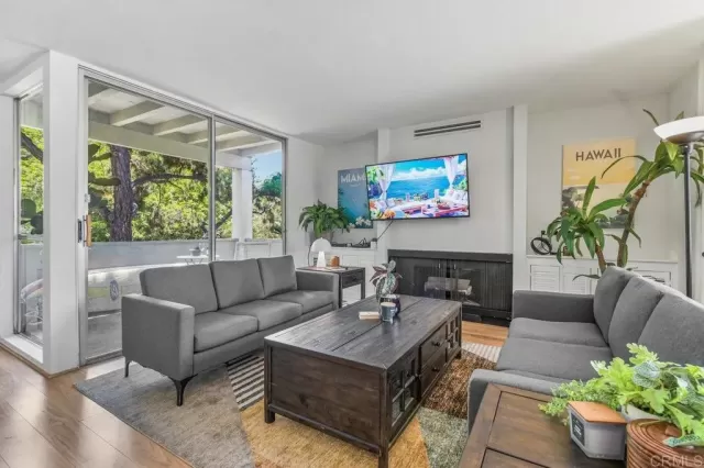 MLS: PTP2504643 Condo For Sale