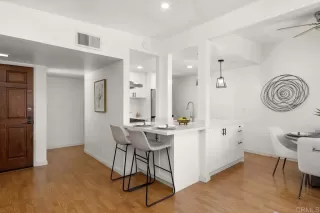 Photo #5: PTP2504809 Listing