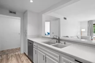 Photo #3: PTP2504837 Listing 