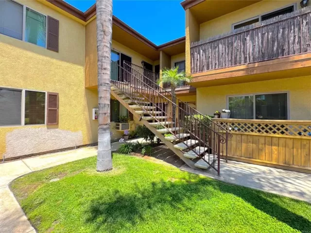 MLS: PTP2504865 Condo For Sale