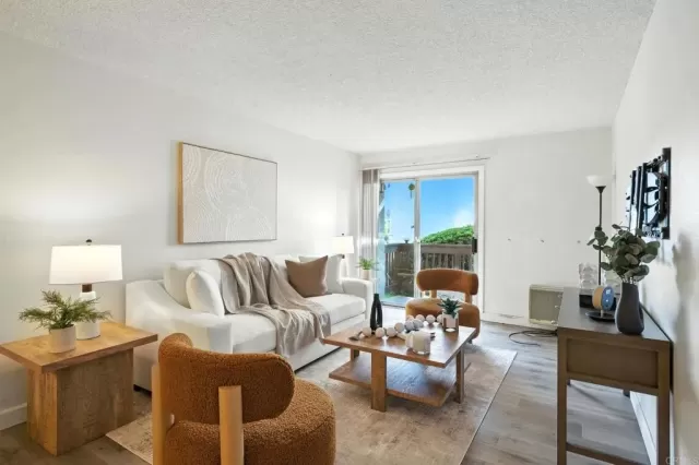 MLS: PTP2504963 Condo For Sale