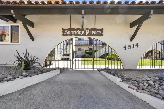 MLS: PTP2504996 Condo For Sale