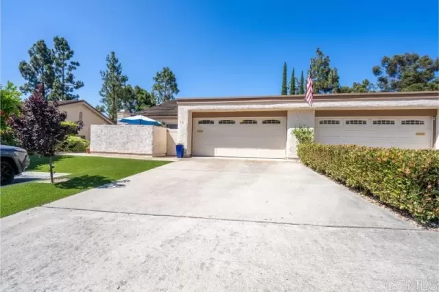MLS: PTP2505062 Condo For Sale