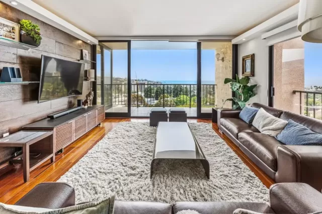 MLS: PTP2505064 Condo For Sale