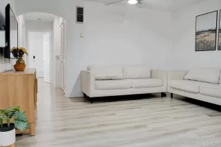 Photo #5: PTP2505154 Listing