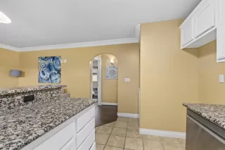 Photo #5: PTP2505218 Listing 