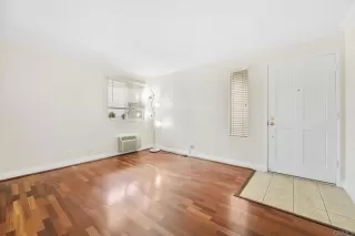 Photo #4: PTP2505227 Listing